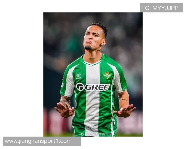 加克波回忆曼联夏窗追求经历遗憾未能加盟选择安东尼