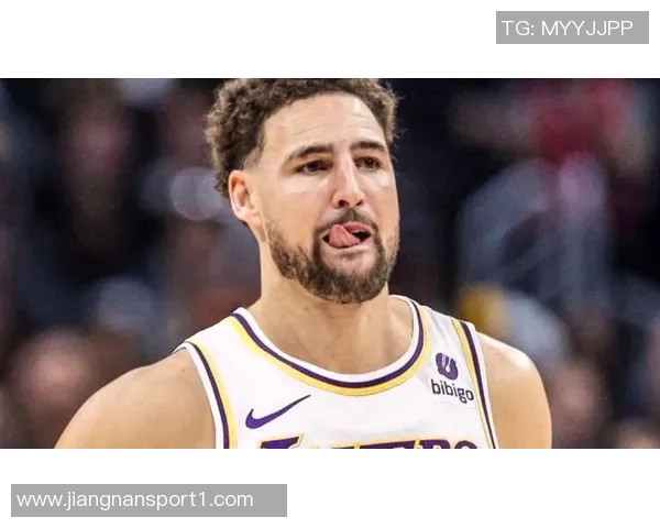 克莱若被买断将优先考虑加盟湖人合同剩余两年3413万引关注 克莱若被买断将优先考虑加盟湖人合同剩余两年3413万引关注