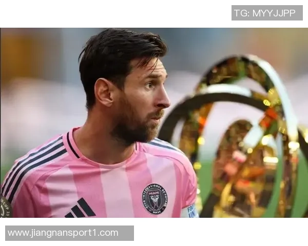 平托回应梅西转会传闻称无义务透露相关信息 平托回应梅西转会传闻称无义务透露相关信息