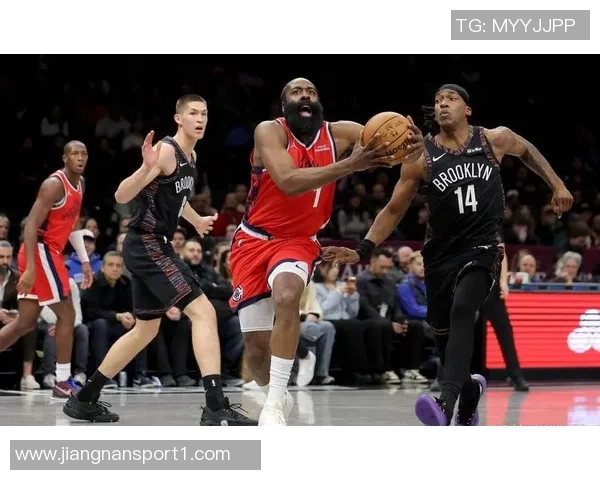 快船半场狂胜篮网31分首节仅得14分展现实力差距