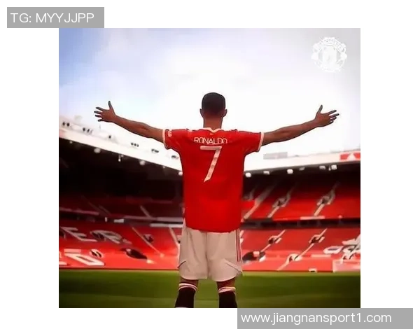 曼联高层重申今夏不考虑引进C罗的决策与未来计划 曼联高层重申今夏不考虑引进C罗的决策与未来计划