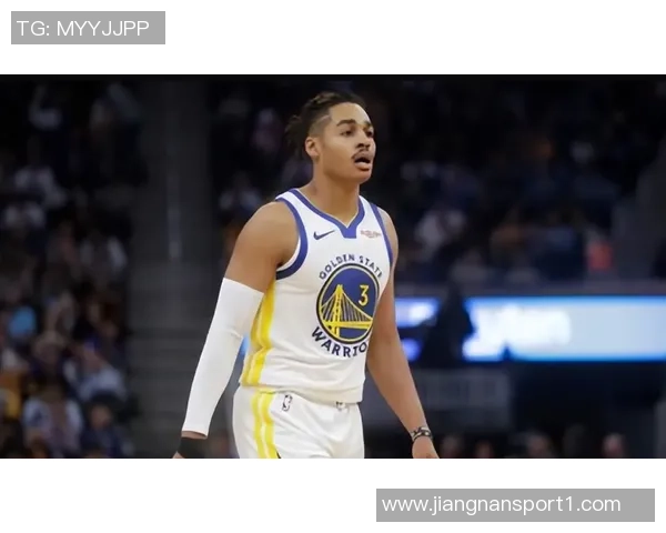 科尔轮换的动态变化分析库里缺阵与斯潘塞崛起的影响探讨