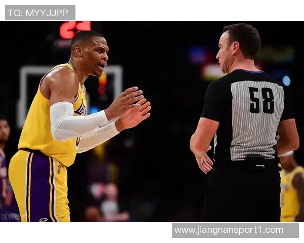湖人对决太阳小里与杰伦格林缺阵ESPN胜率分析揭晓