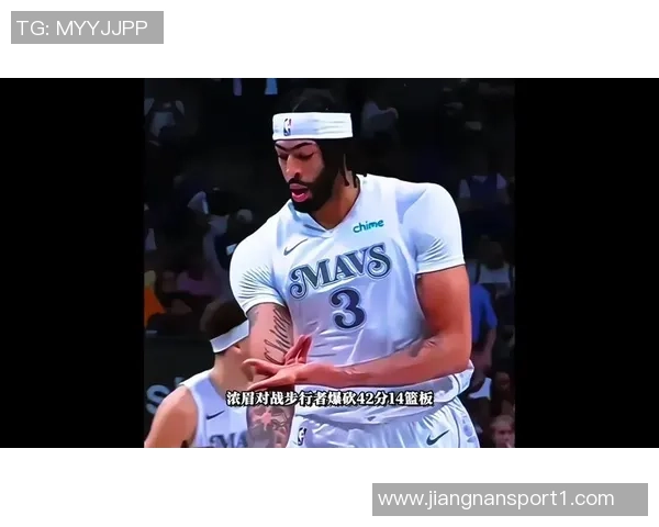 新赛季备战热潮来袭独行侠训练照展现浓眉冥想与弗拉格激情瞬间